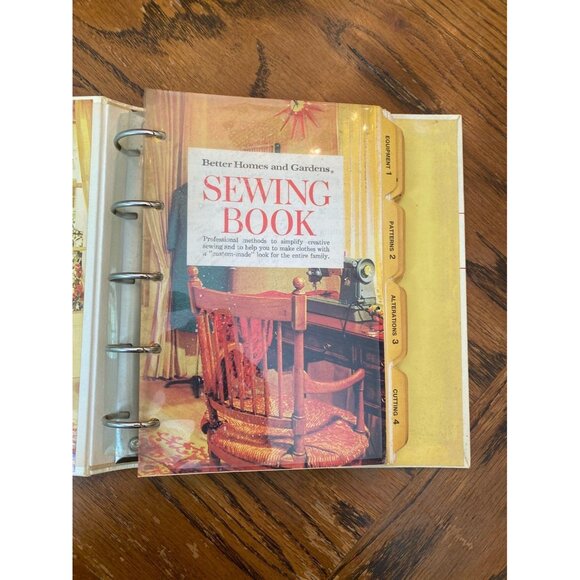 Better Homes and Gardens Sewing Book 1970 - Picture 2 of 11